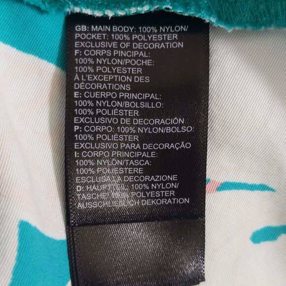 The North Face lightweight swim/athletic shorts, elastic waistband, size M - Picture 6 of 9